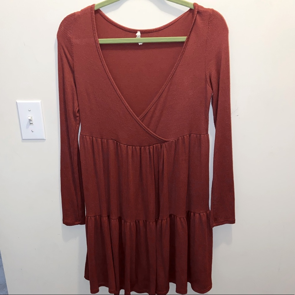 Size medium dress from Marshalls. Only worn once. Perfect for the fall.
